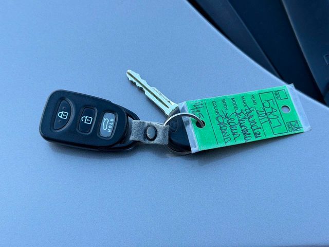 2011 Hyundai Elantra Limited 4dr Sedan - 22959747 - 54