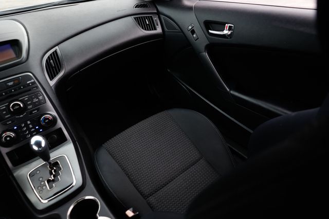 2011 Hyundai Genesis Coupe 2.0T - 22955081 - 26