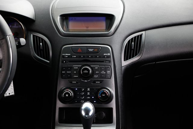 2011 Hyundai Genesis Coupe 2.0T - 22955081 - 37