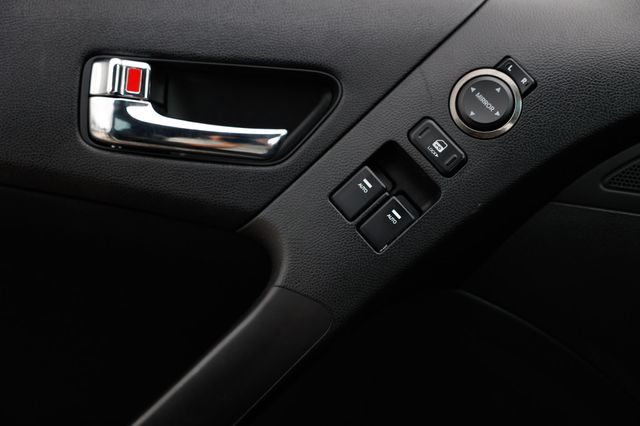 2011 Hyundai Genesis Coupe 2.0T - 22955081 - 43