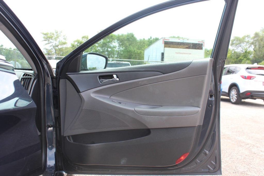 2011 Hyundai Sonata 4dr Sedan 2.0L Automatic SE - 22887046 - 12