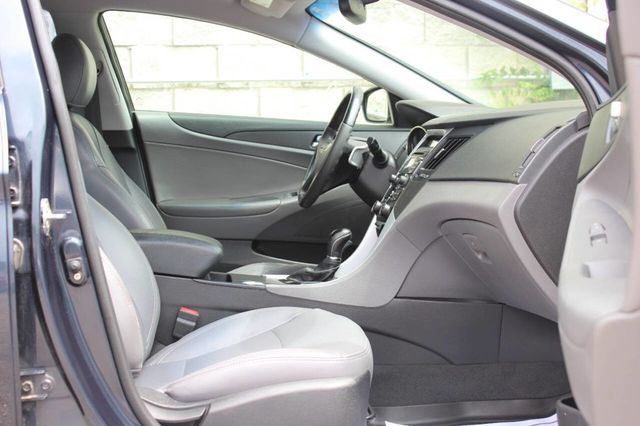 2011 Hyundai Sonata 4dr Sedan 2.0L Automatic SE - 22887046 - 13