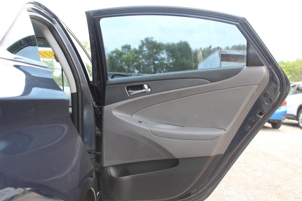 2011 Hyundai Sonata 4dr Sedan 2.0L Automatic SE - 22887046 - 14