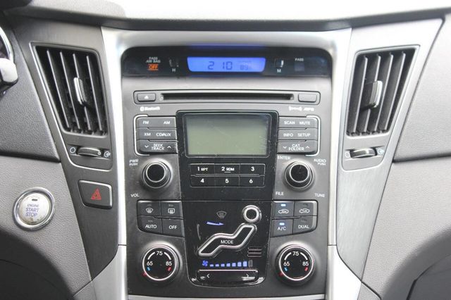2011 Hyundai Sonata 4dr Sedan 2.0L Automatic SE - 22887046 - 18