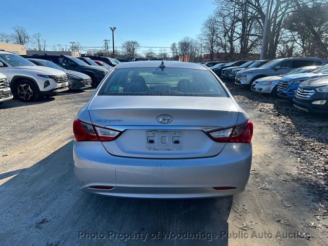 2011 Hyundai Sonata 4dr Sedan 2.4L Automatic GLS - 22752398 - 9