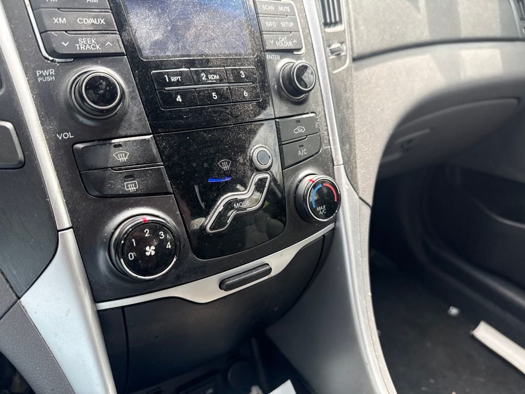 2011 Hyundai Sonata 4dr Sedan 2.4L Automatic SE - 23025576 - 9