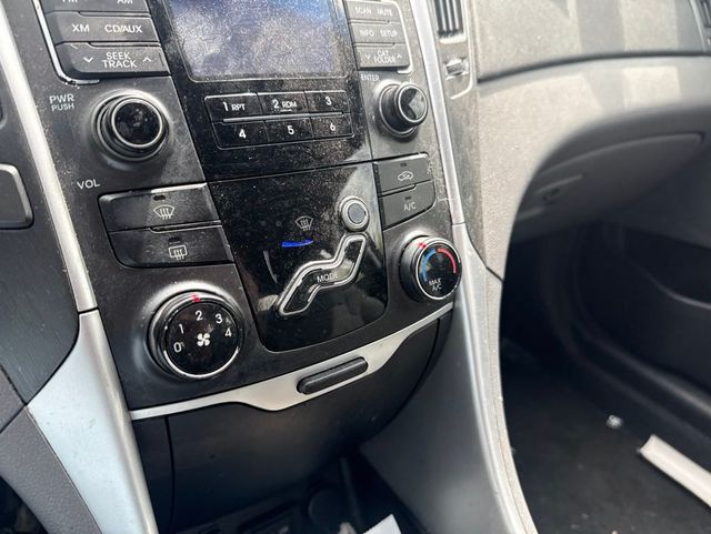 2011 Hyundai Sonata 4dr Sedan 2.4L Automatic SE - 23025576 - 9
