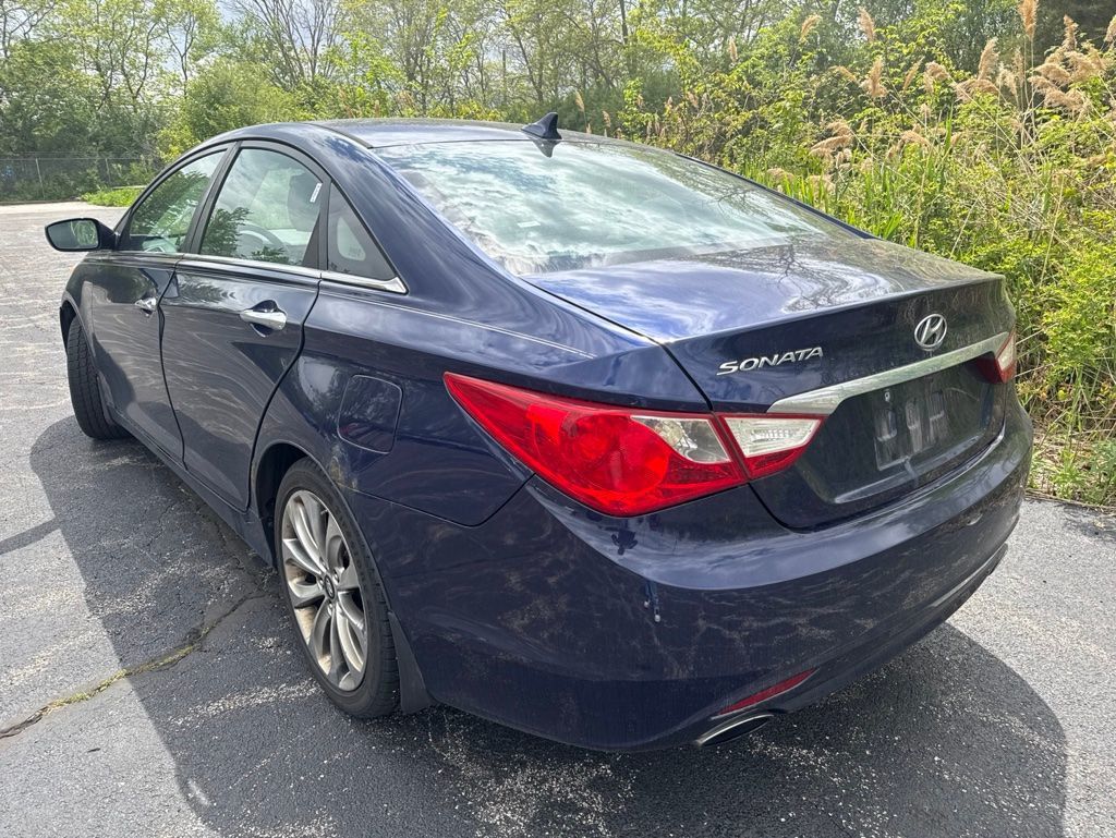 2011 Hyundai Sonata 4dr Sedan 2.4L Automatic SE - 23025576 - 1
