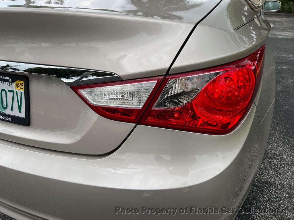 2011 Hyundai Sonata GLS Sedan Automatic - 22412827 - 31