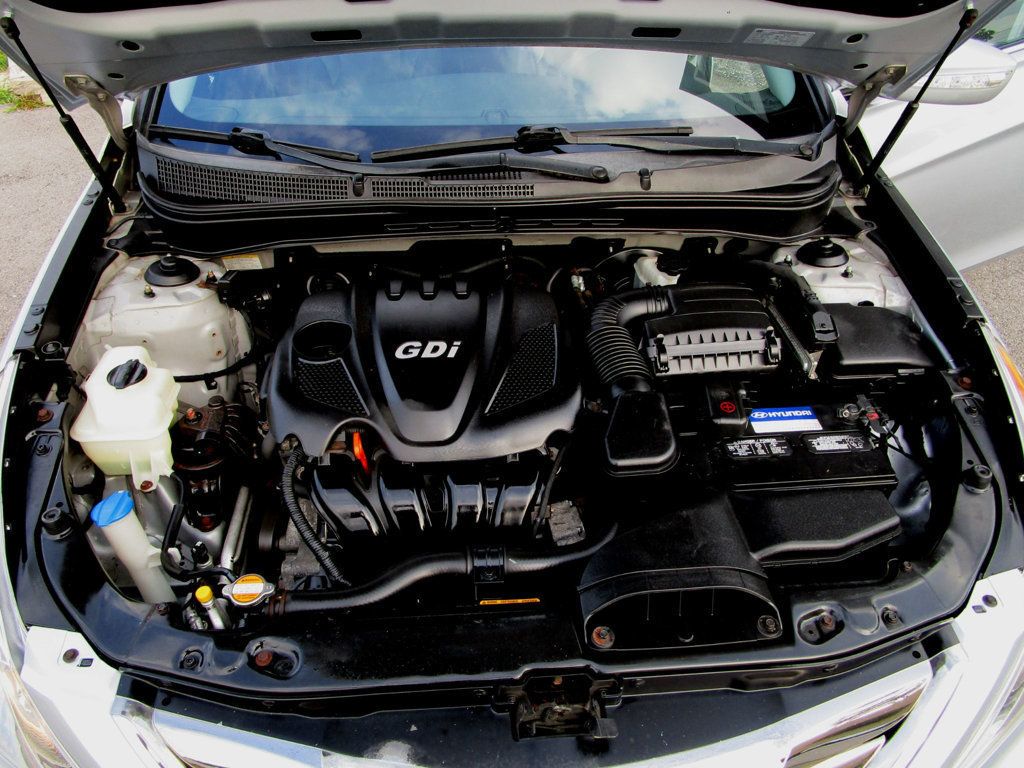 2011 Hyundai Sonata Limited  - 22909292 - 33