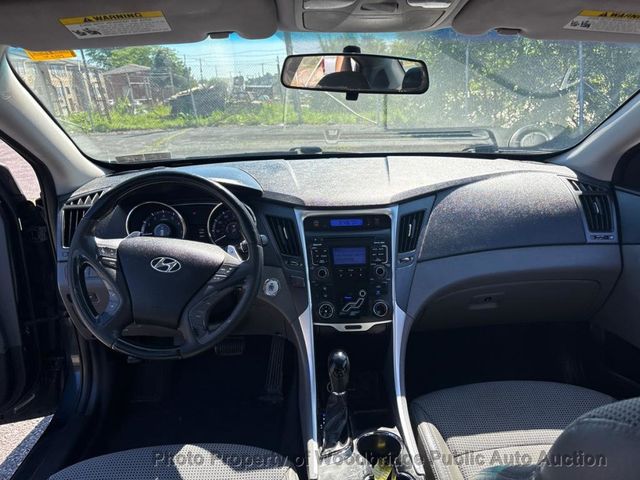 2011 Hyundai Sonata Middle level - 23039200 - 5