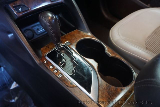 2011 Hyundai Tucson AWD 4dr Automatic GLS CLEAN CARFAX EXTREMELY LOW MILES  - 23011532 - 16