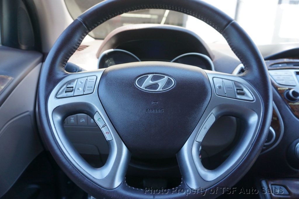 2011 Hyundai Tucson AWD 4dr Automatic GLS CLEAN CARFAX EXTREMELY LOW MILES  - 23011532 - 17