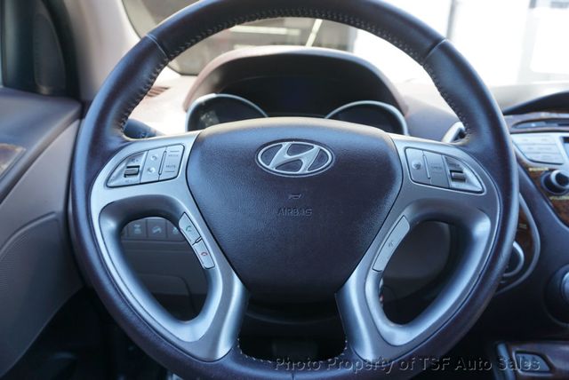2011 Hyundai Tucson AWD 4dr Automatic GLS CLEAN CARFAX EXTREMELY LOW MILES  - 23011532 - 17