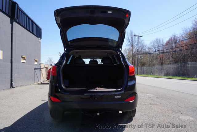 2011 Hyundai Tucson AWD 4dr Automatic GLS CLEAN CARFAX EXTREMELY LOW MILES  - 23011532 - 20