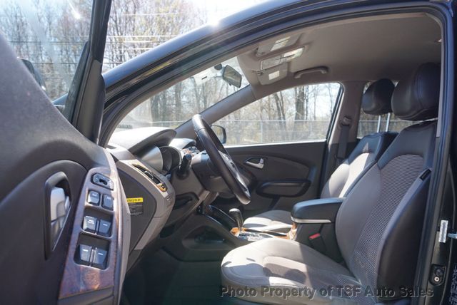 2011 Hyundai Tucson AWD 4dr Automatic GLS CLEAN CARFAX EXTREMELY LOW MILES  - 23011532 - 8