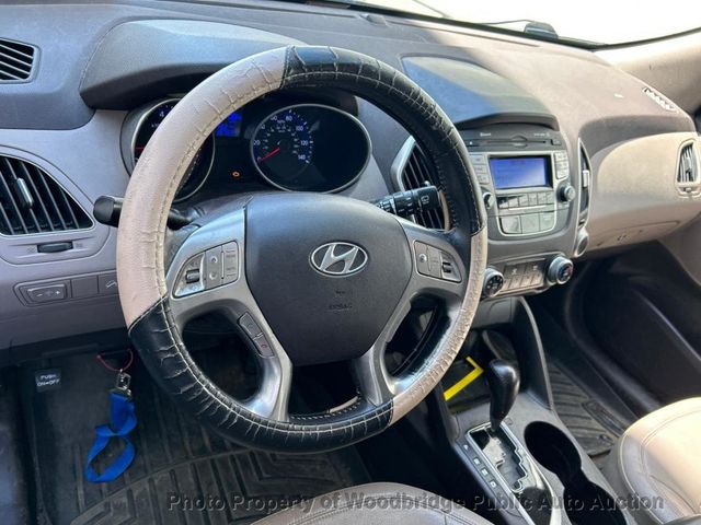 2011 Hyundai Tucson GLS - 23020989 - 16