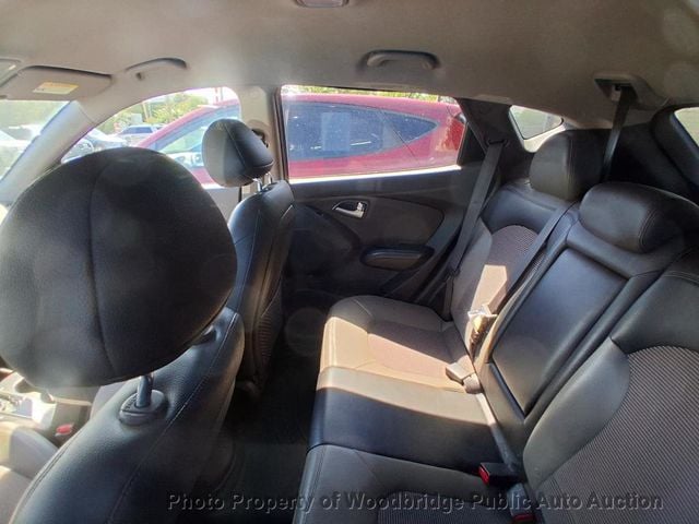 2011 Hyundai Tucson GLS - 23020989 - 7