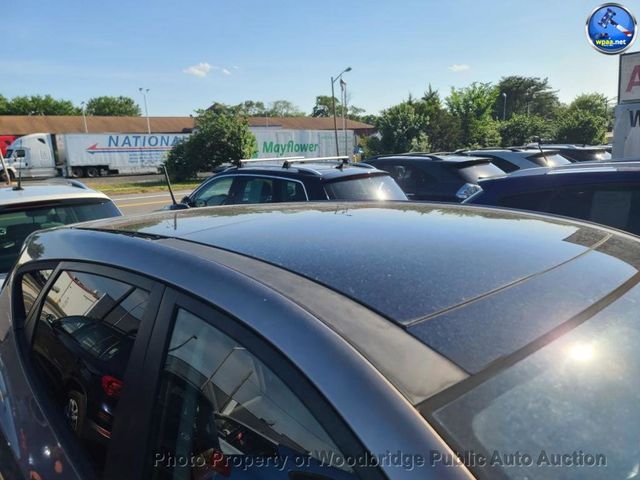 2011 Hyundai Tucson GLS - 23025829 - 13