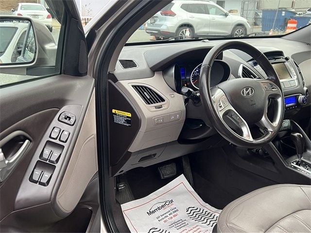 2011 Hyundai Tucson Limited - 22976647 - 10