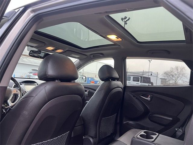 2011 Hyundai Tucson Limited - 22976647 - 15