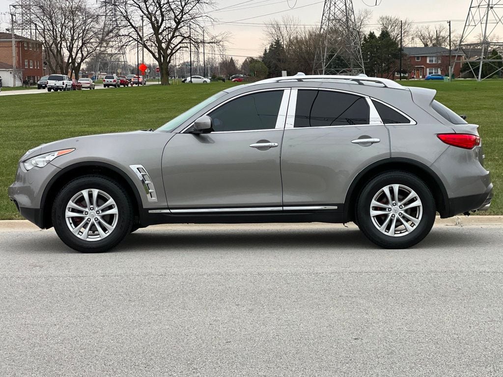 2011 Infiniti FX35 photo 4