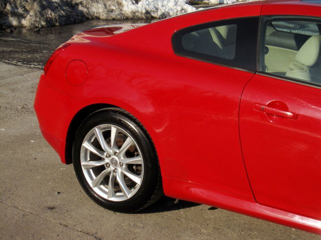 2011 INFINITI G37 Coupe AWD - 22991532 - 10
