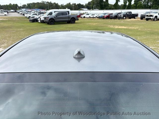 2011 INFINITI G37 Sedan  - 23040607 - 5