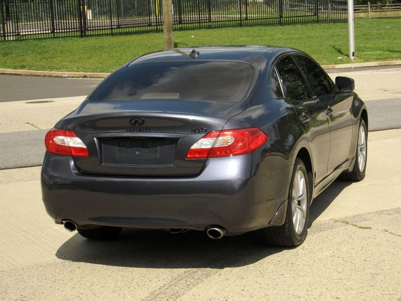 2011 INFINITI M37 4dr Sedan AWD - 22016324 - 11