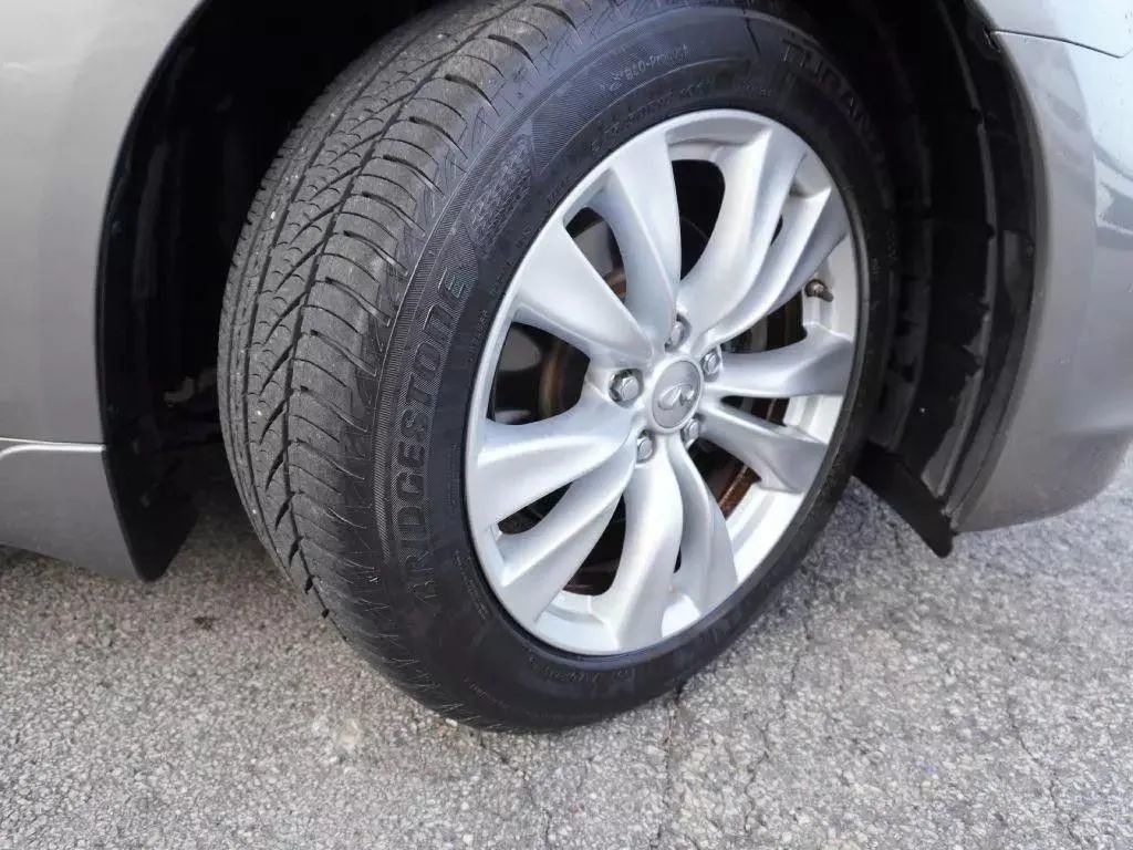 2011 INFINITI M37 4dr Sedan RWD - 23041527 - 13