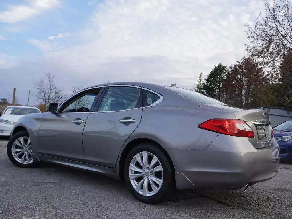 2011 INFINITI M37 4dr Sedan RWD - 23041527 - 18