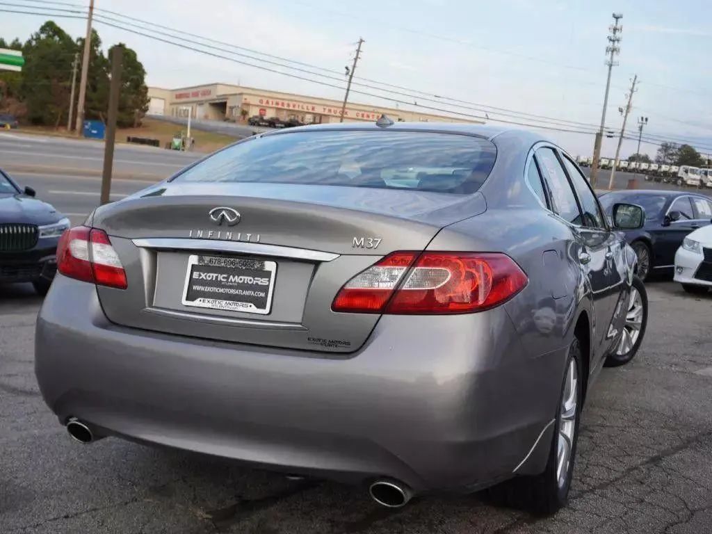 2011 INFINITI M37 4dr Sedan RWD - 23041527 - 22