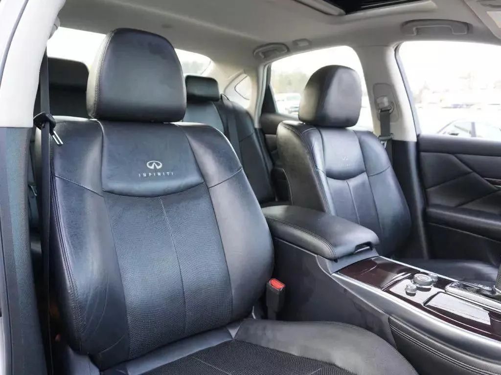 2011 INFINITI M37 4dr Sedan RWD - 23041527 - 29