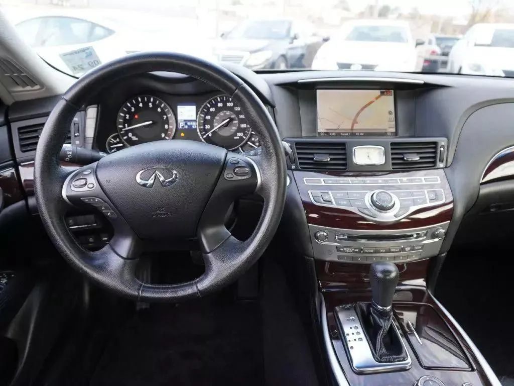 2011 INFINITI M37 4dr Sedan RWD - 23041527 - 37