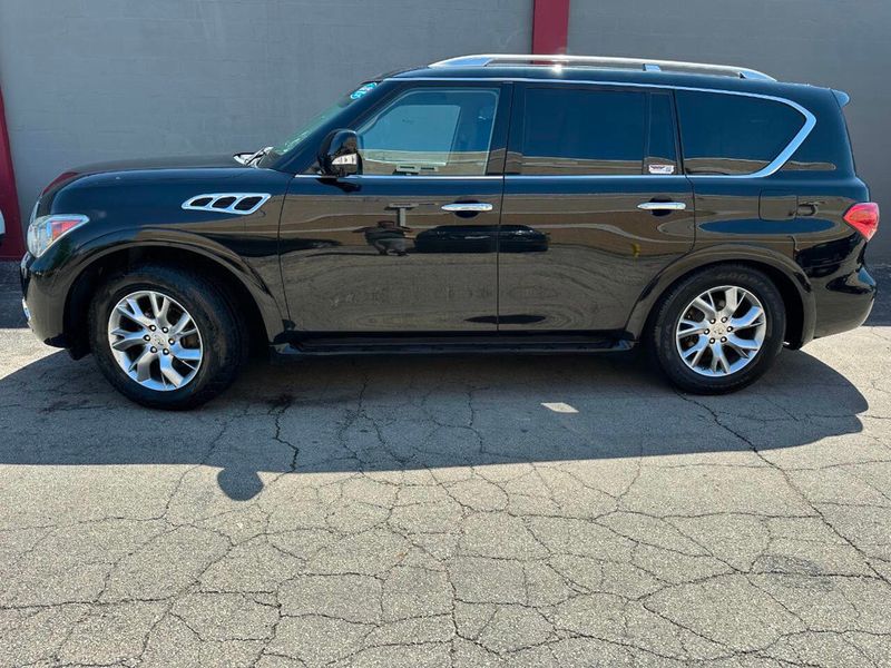 2011 INFINITI QX56 4WD 4dr 8-passenger - 22873757 - 1