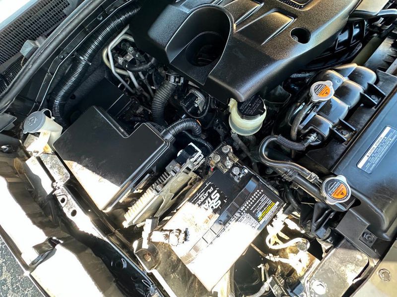 2011 INFINITI QX56 4WD 4dr 8-passenger - 22873757 - 34