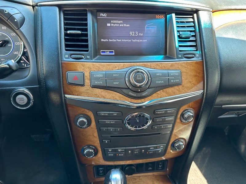 2011 INFINITI QX56 4WD 4dr 8-passenger - 22873757 - 42