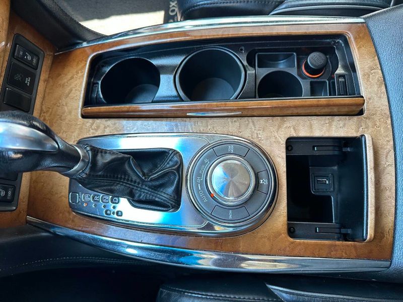 2011 INFINITI QX56 4WD 4dr 8-passenger - 22873757 - 53