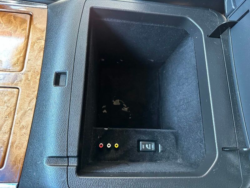 2011 INFINITI QX56 4WD 4dr 8-passenger - 22873757 - 56