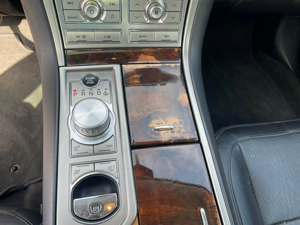 2011 Jaguar XF 4dr Sedan Premium - 23008438 - 22