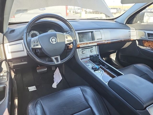 2011 Jaguar XF 4dr Sedan Premium - 23008438 - 5