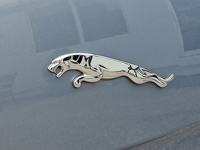 2011 Jaguar XJ 4dr Sedan - 22914347 - 30