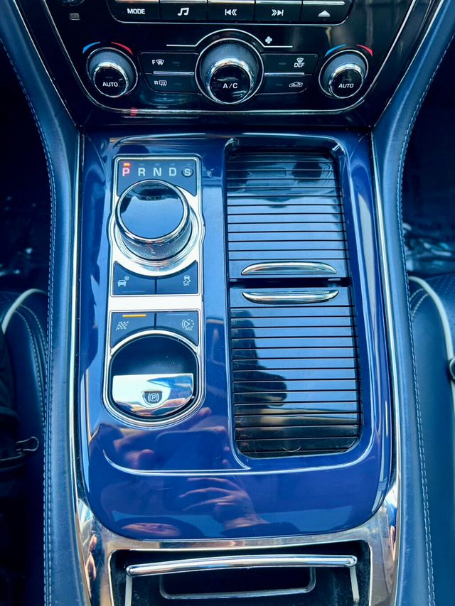 2011 Jaguar XJ 4dr Sedan XJL - 22981142 - 29