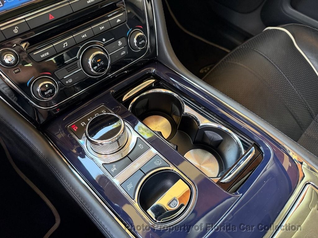 2011 Jaguar XJ XJ L Portfolio Sedan 5.0L V8 - 23052721 - 60