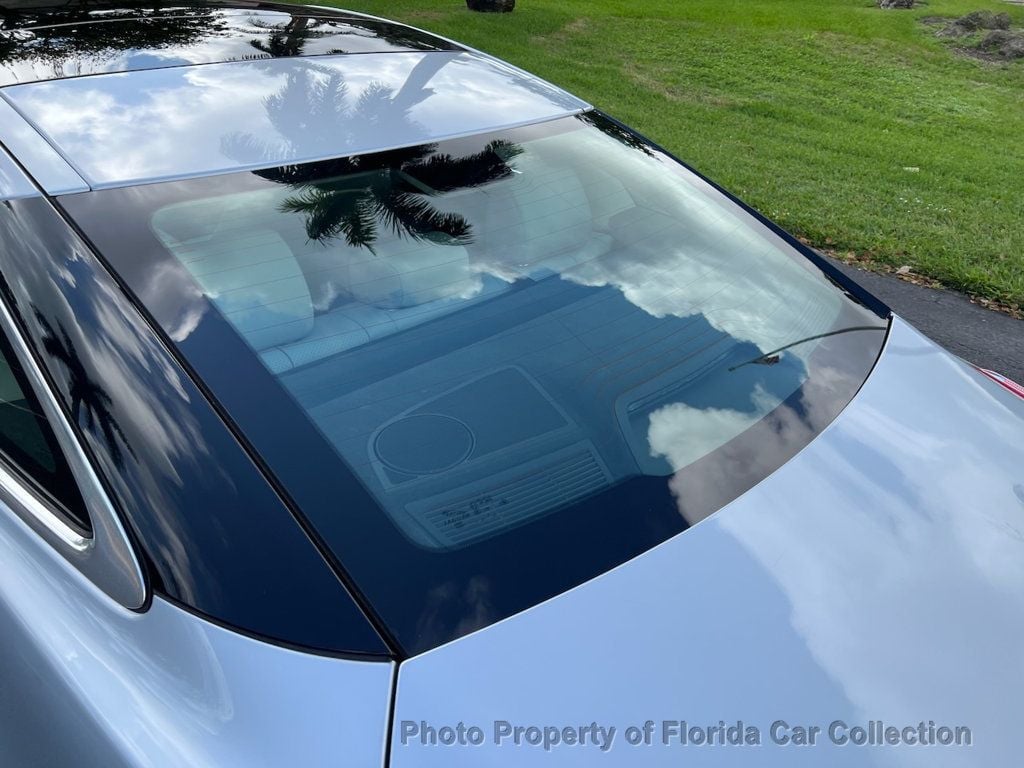 2011 Jaguar XJ photo 22