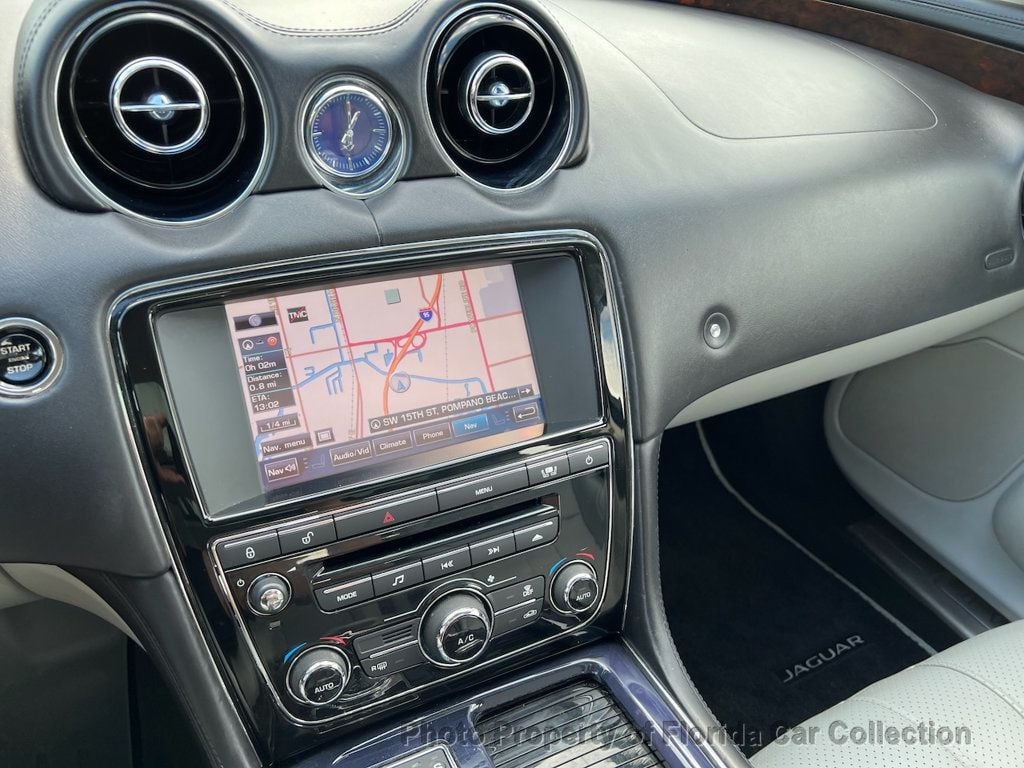 2011 Jaguar XJ photo 58