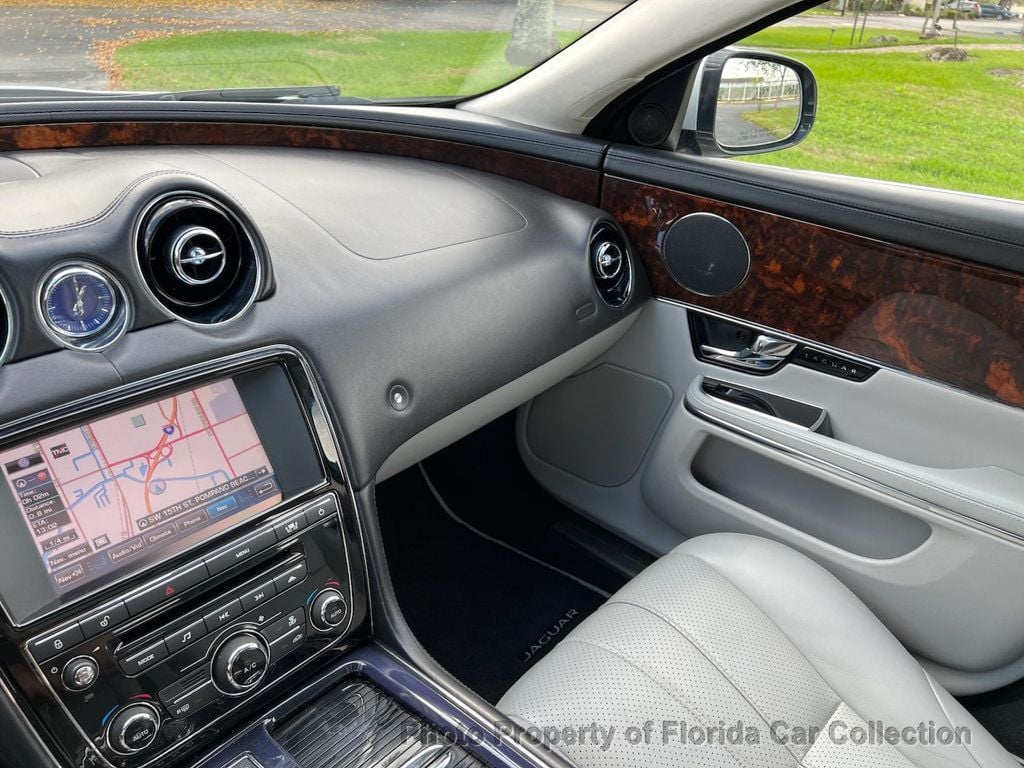 2011 Jaguar XJ photo 63