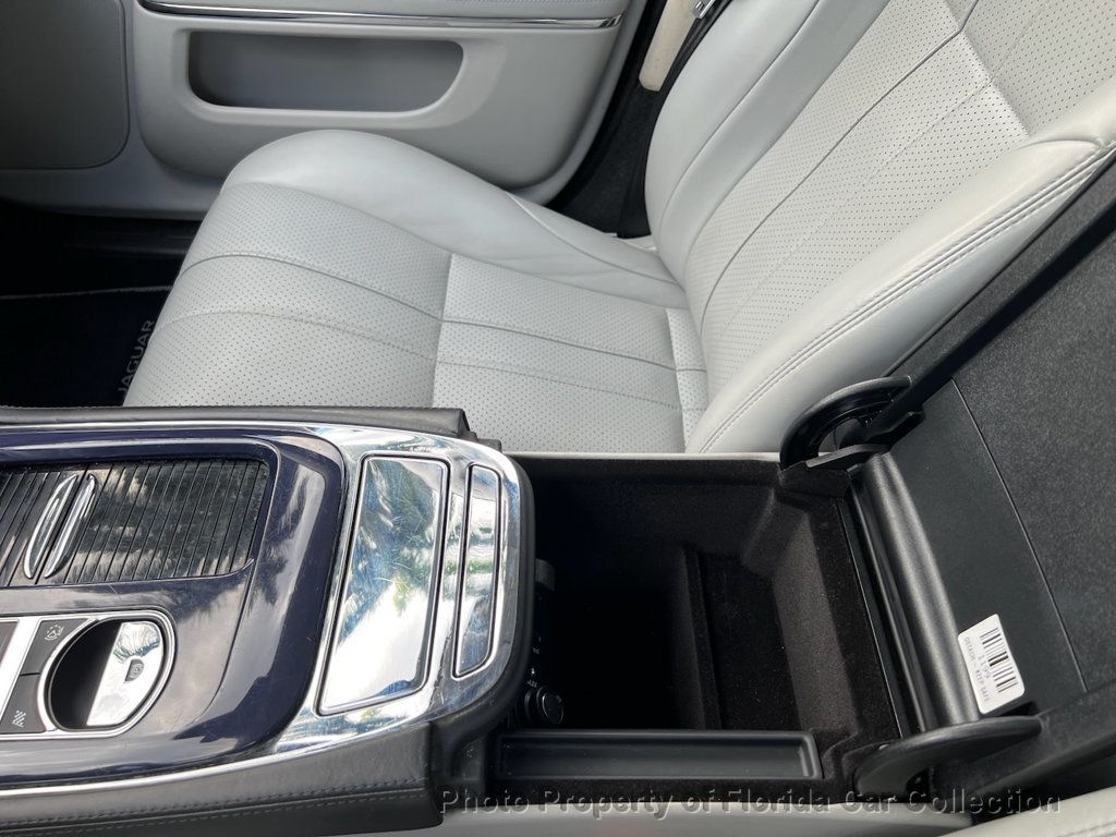 2011 Jaguar XJ photo 67
