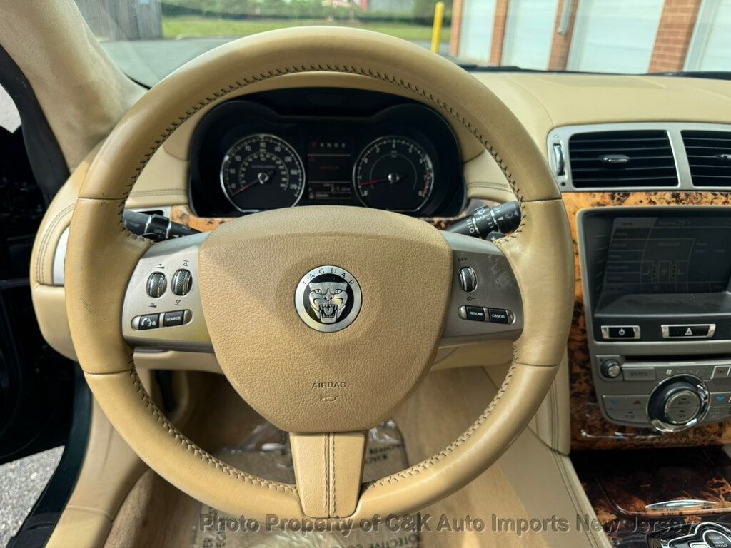 2011 Jaguar XK Convertible XKR photo 22