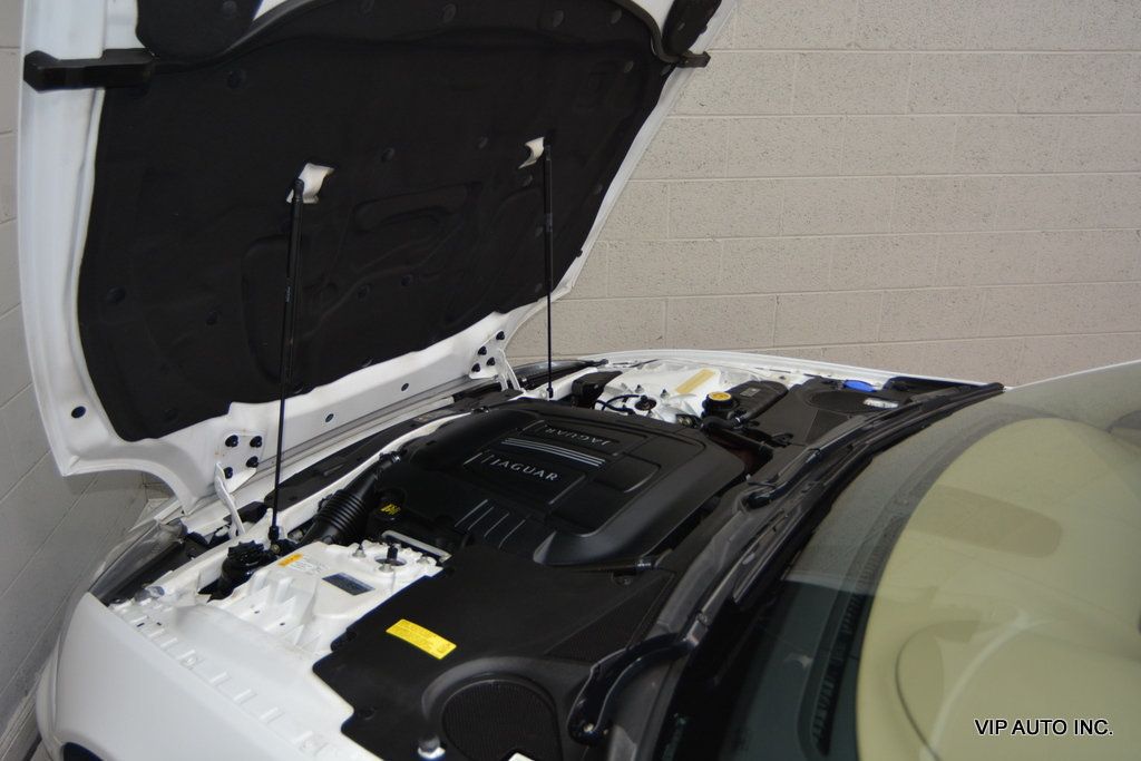 2011 Jaguar XK 2dr Coupe - 23055813 - 16